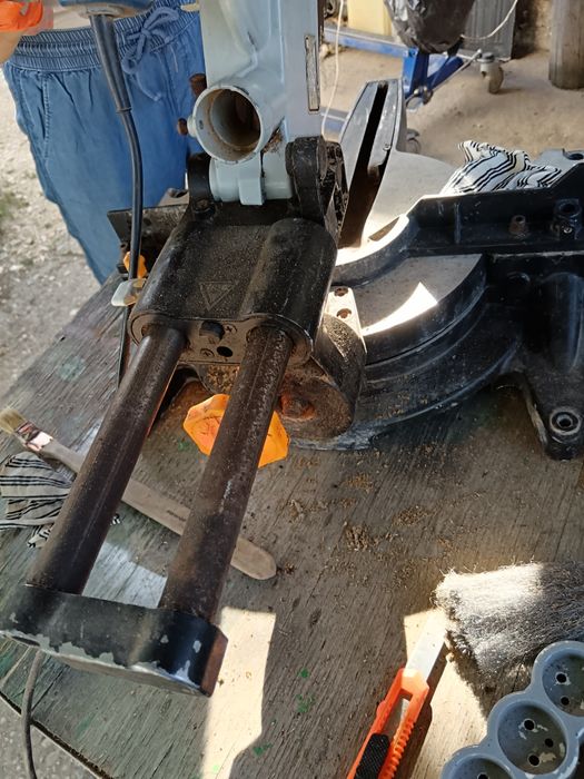 Circular pendular, culisant, unghiular, CMI, 1800W