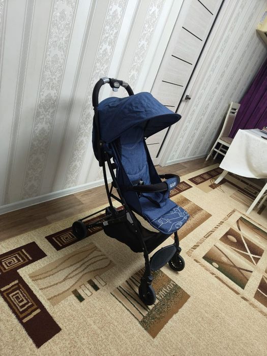 Коляска прогулочная