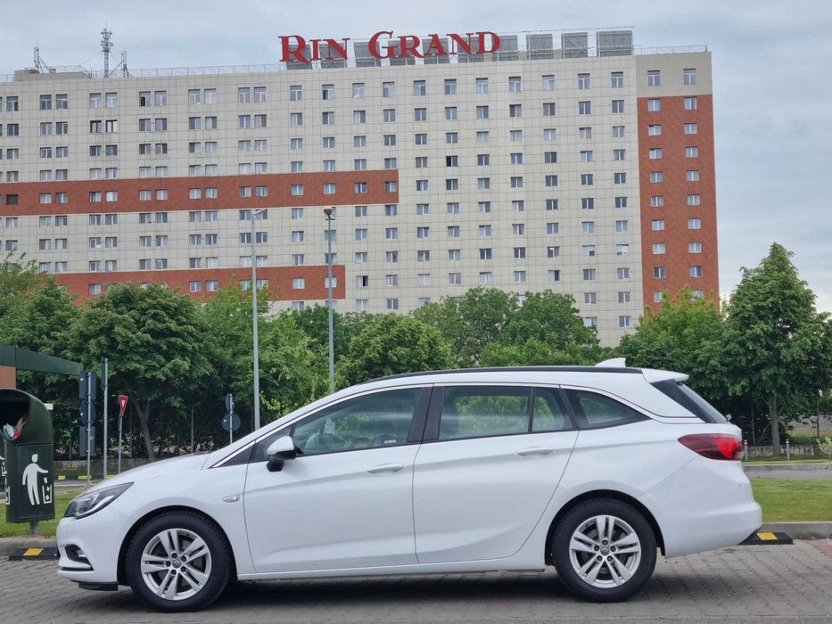 Opel Astra Ellegance 1.6 CDTI 130 CP