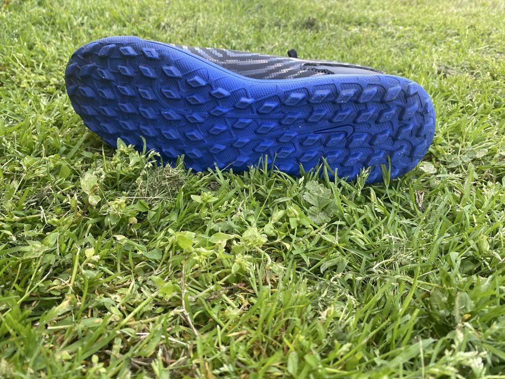 Детски футболни стоножки Nike phantomGX