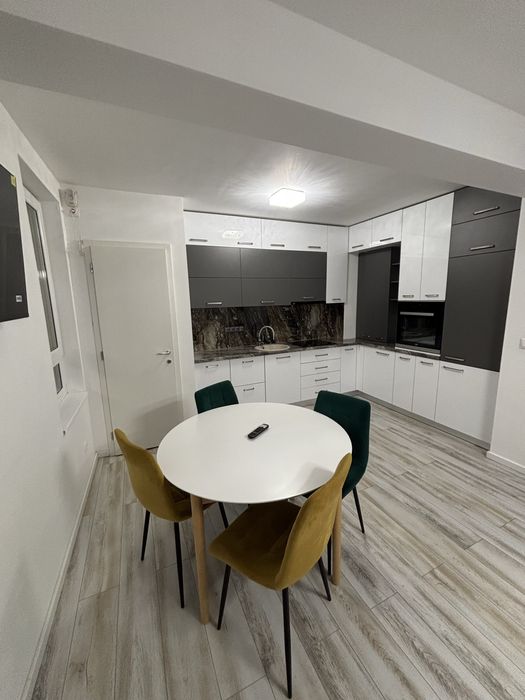 Apartament 2 camere / parcare privata