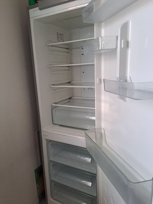 Холодильник Самсунг в отличном состояний...Продам!