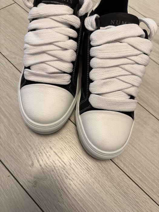 Numeris-Atelier-Acrylic Black