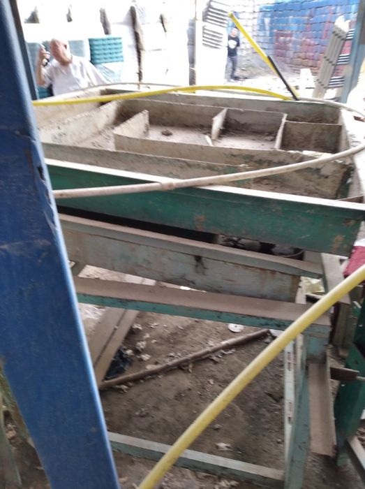 Xojat xona qogozi ishlab chiqaradigan aparat