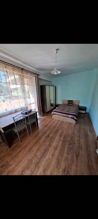 Дава се под наем Тристаен апартамент в Пловдив, Кючук Париж - 120 кв.м за 469.2 € - Снимка #3