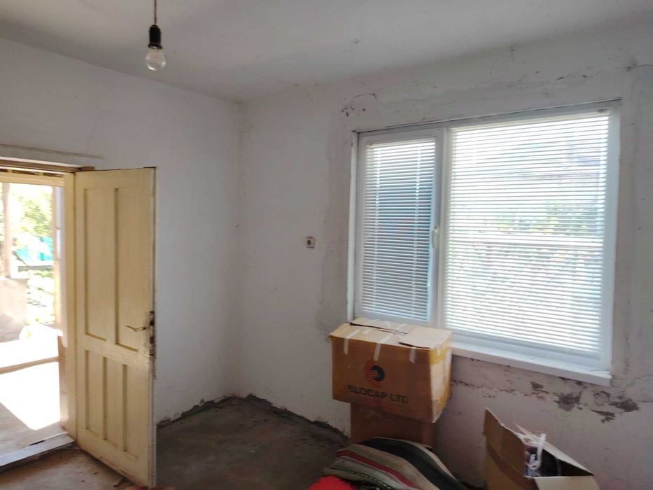 Къща в района на Плевен !