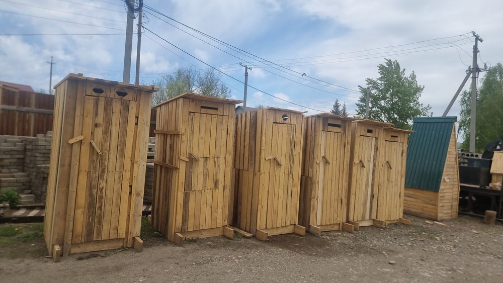 Деревянные Уличные туалеты