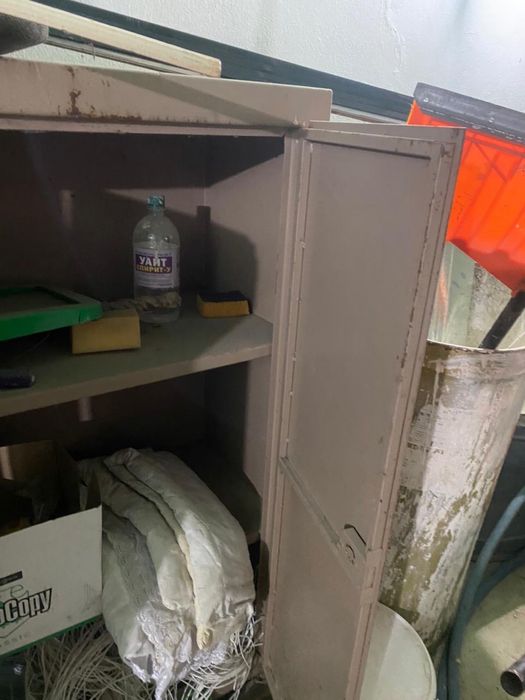 Продается сейф))