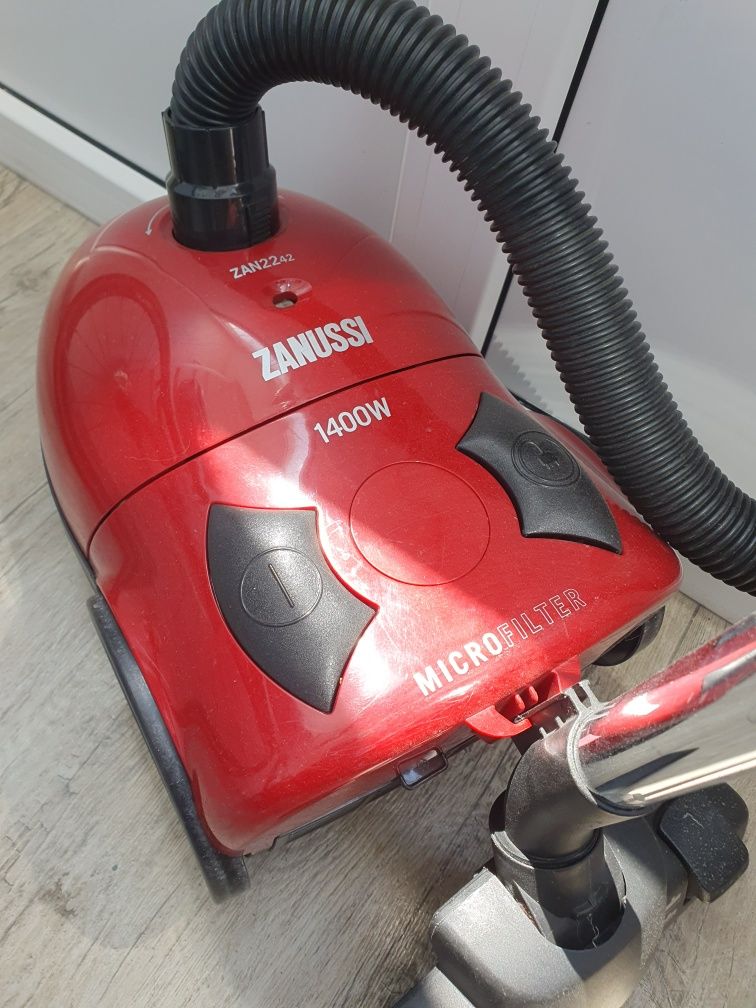 Пылесос Zanussi 1400 ватт