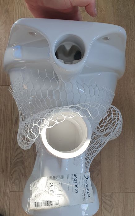 Vas WC Mondial Basic, nefolosit 
(92)