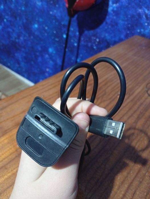 Продам зарядка для джойстика Xbox 360