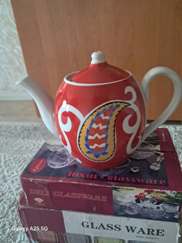 Продам новый чайник