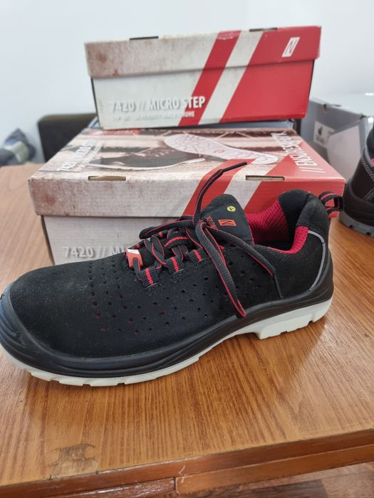 Работни обувки 42 номер