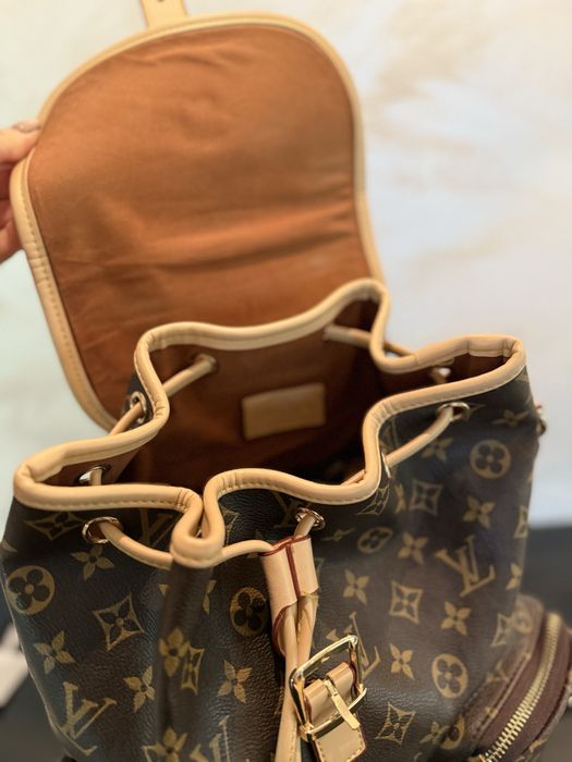 LV раница 69лв без забележки