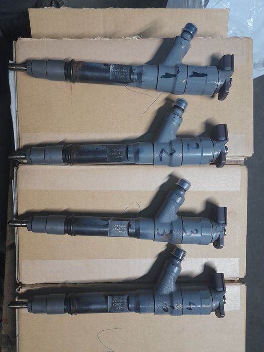 Injectoare DENSO pentru motor ISUZU 097115241