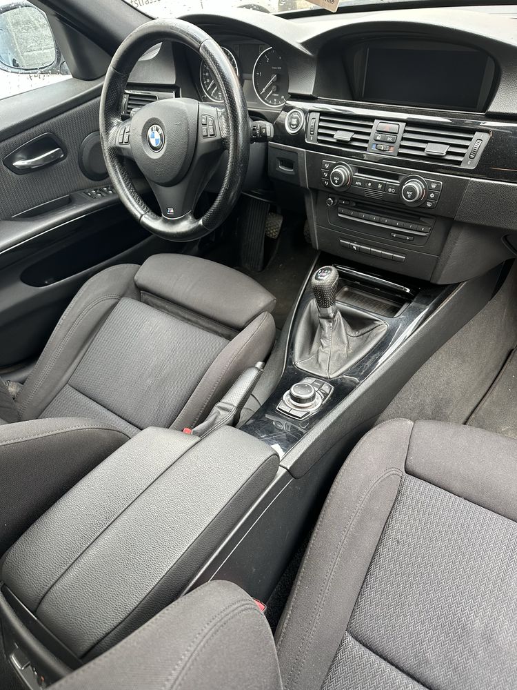 BMW E90 330d Lci