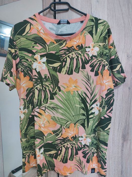 De vânzare bluze scurte pt bărbați