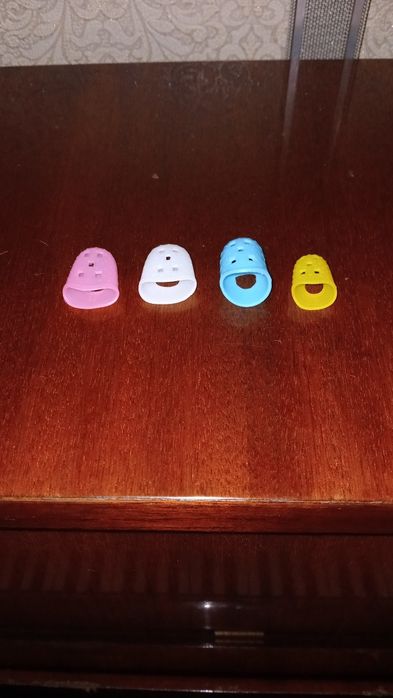 Продам аксессуары для гитары