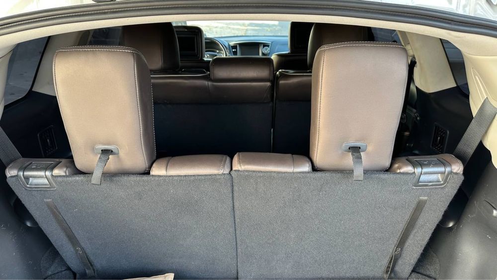 Инфинити Qx 60, 2019 йил,3,5мотор,фулл позиция 7 уриндикли,обмен бор