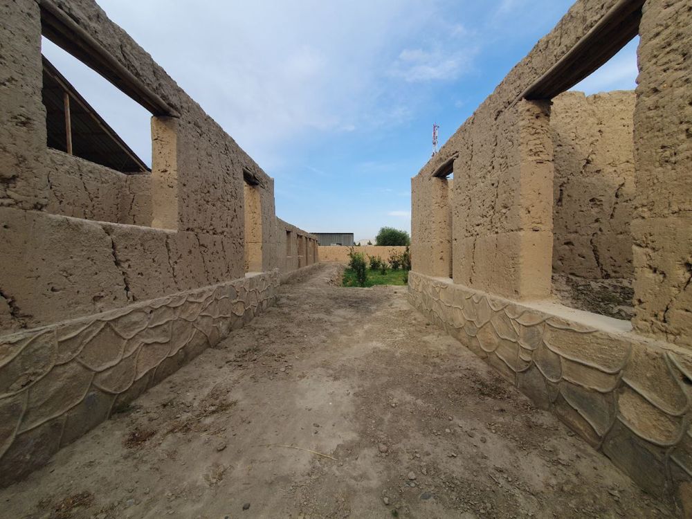 Karmana tumani, Do’rmanda hovli sotiladi