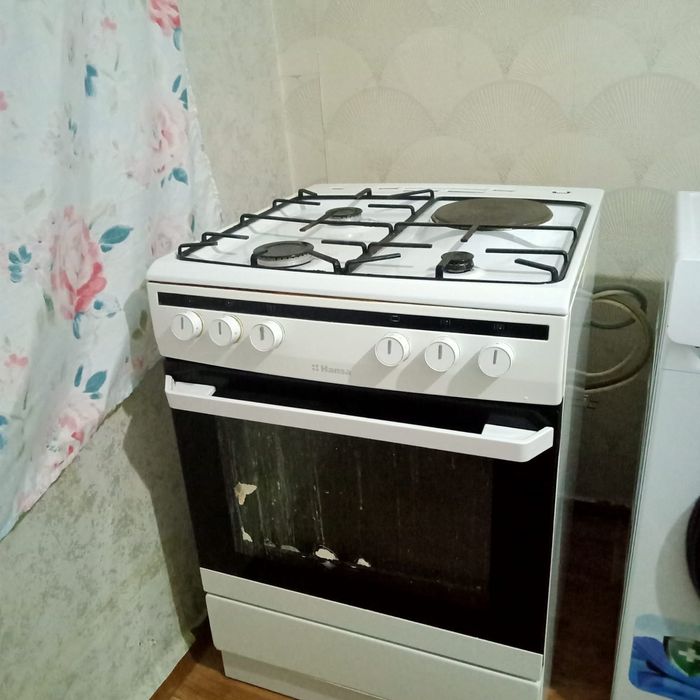 Газ плита почти новая