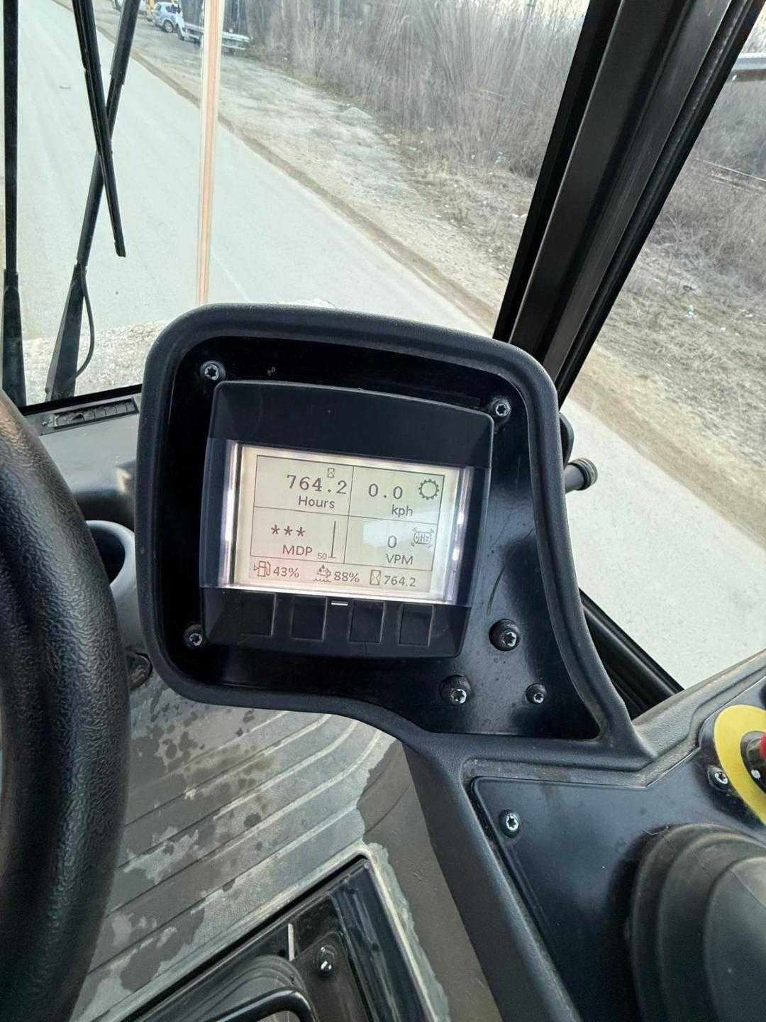 Compactor Caterpillar CS54 B/variante/schimb