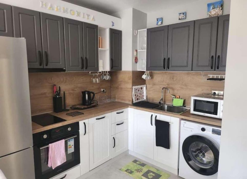 Дава се под наем Тристаен апартамент в Варна, Младост 1 - 85 кв.м за 650 € - Снимка #2