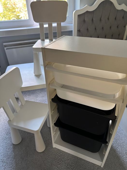 Маса 2 стола и етажерка от Ikea
