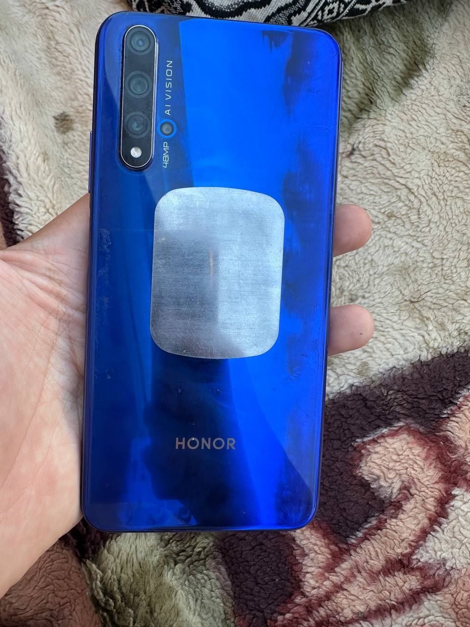 Honor 20 sotiladi