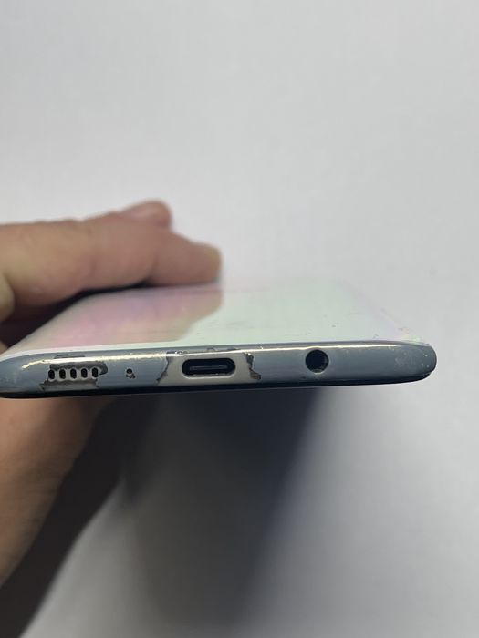 Samsung Galaxy A70 White