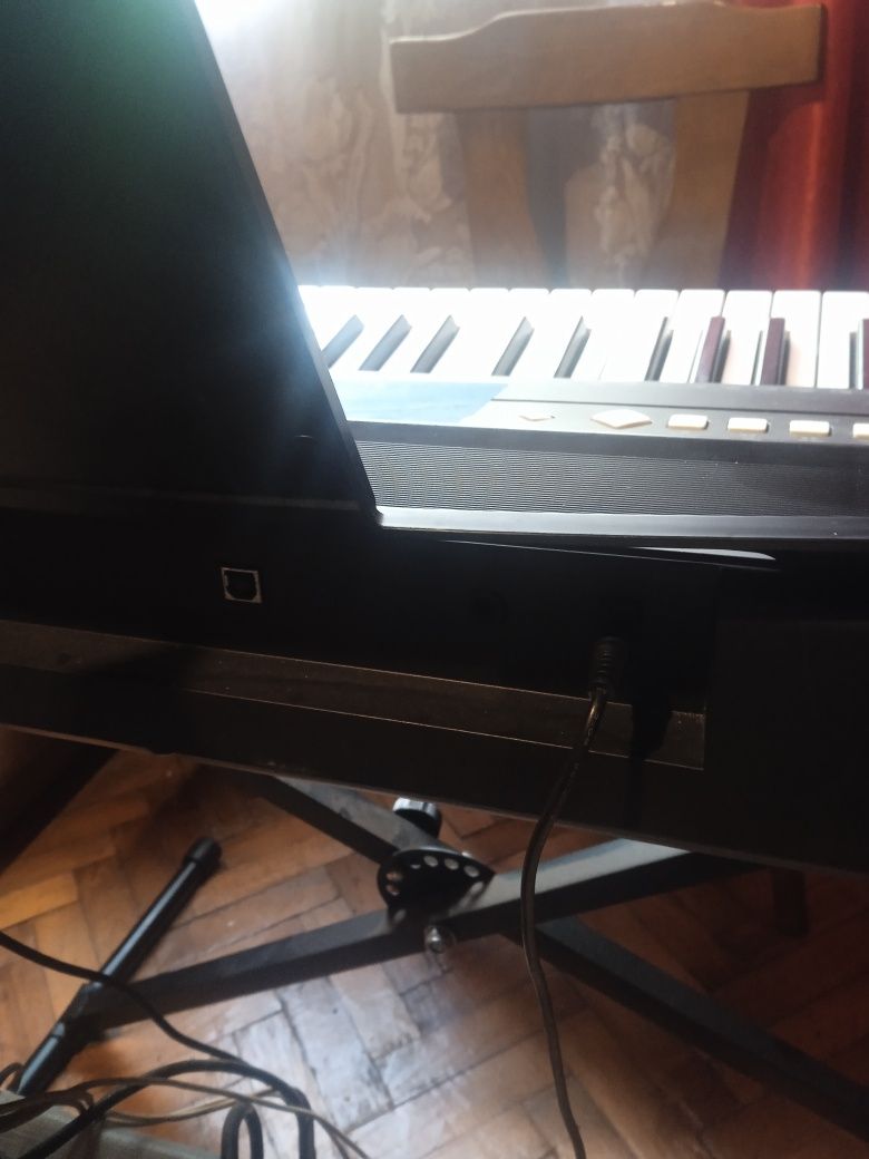 Orga Yamaha psr E333