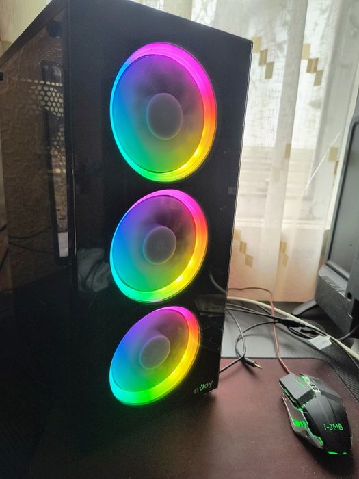 Vând PC Gaming + Monitor Dell