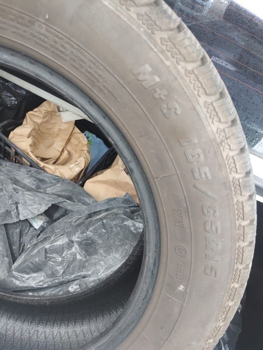 Set 4 anvelope de iarna 185 65 r 15