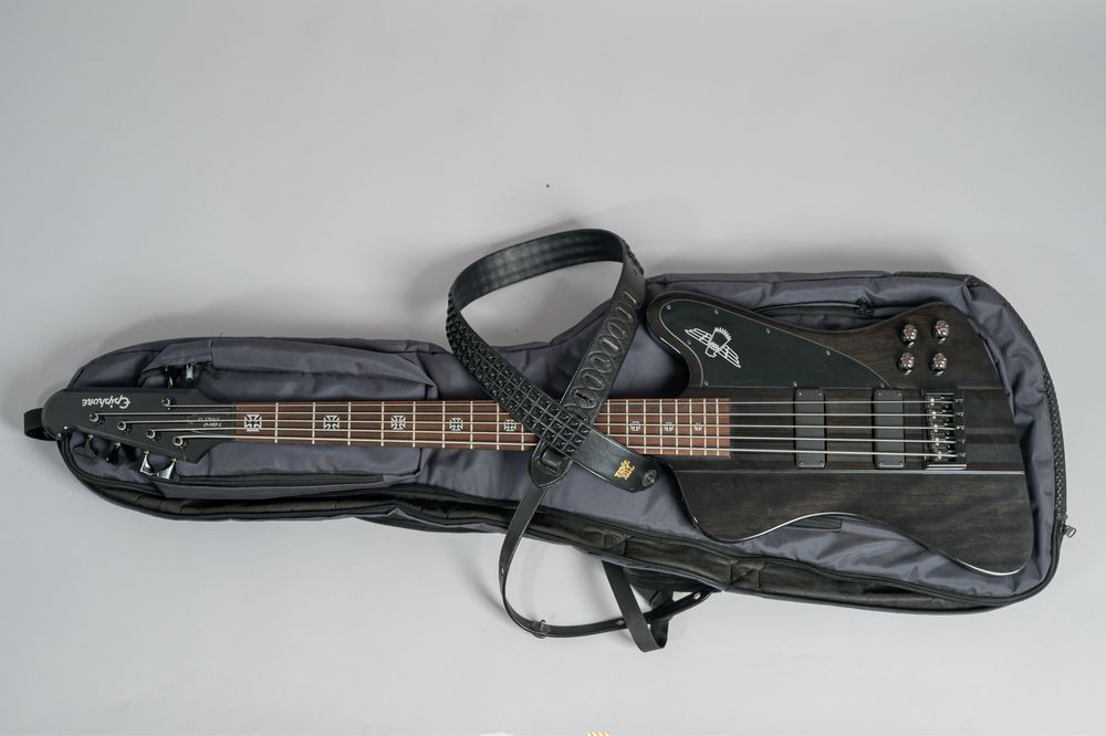Бас китара Epiphone Thunderbird Pro-V