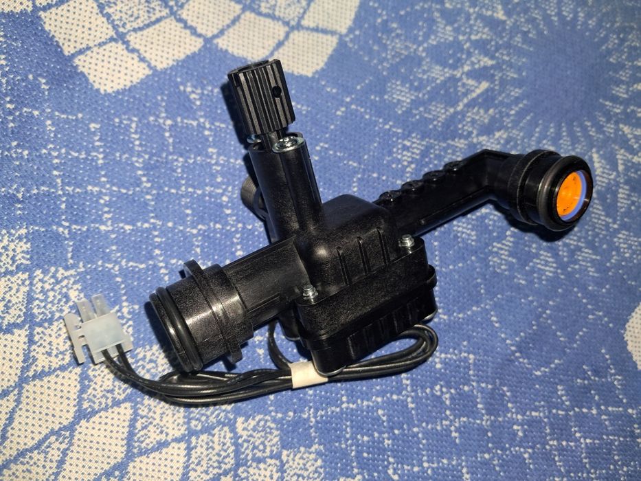 Продаётся гидроузел датчика протока воды Котла Навиен