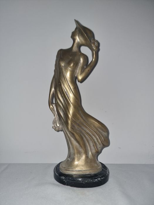 Statuetă bronz 42 cm femeie Art Deco Mylo England