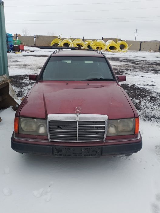 Продам мерс 124 универсал
