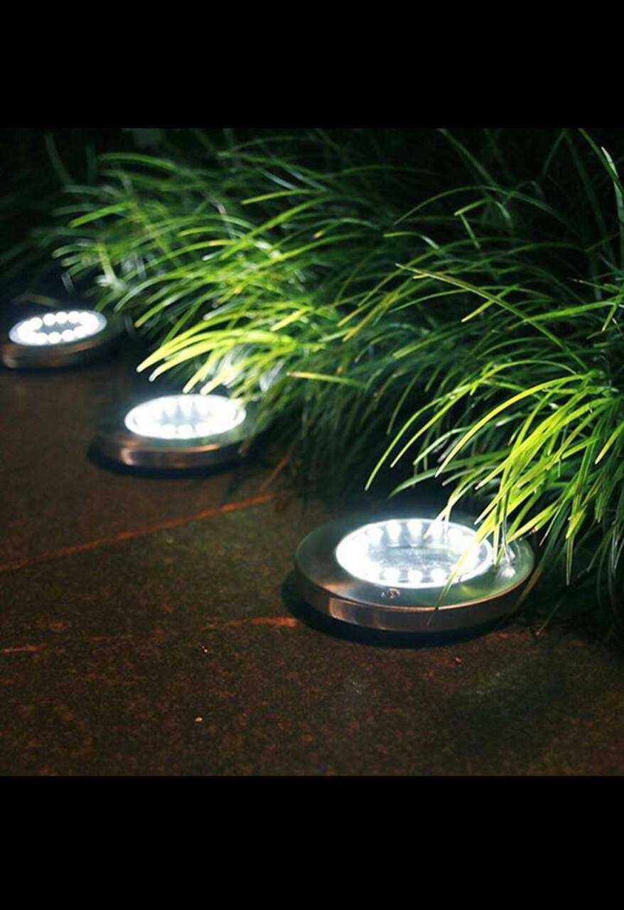 Led cu incarcare solara pentru iluminare exterioara