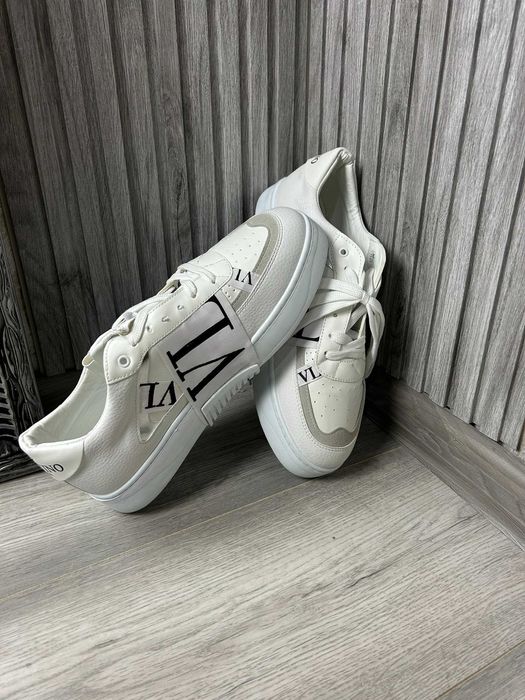 Мъжки обувки VLTN