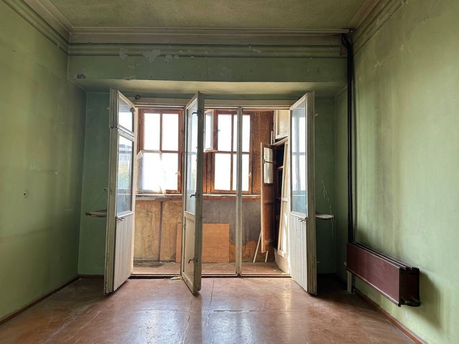 Продам Квартиру на Ц-7