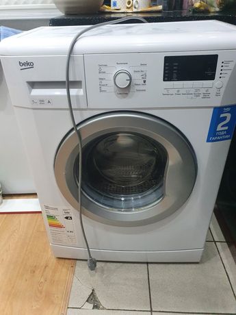 Продам стиральную машину 5кг