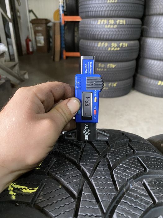 Anvelope iarna 195/55/16 Toyo Observe 195 55 16 R16