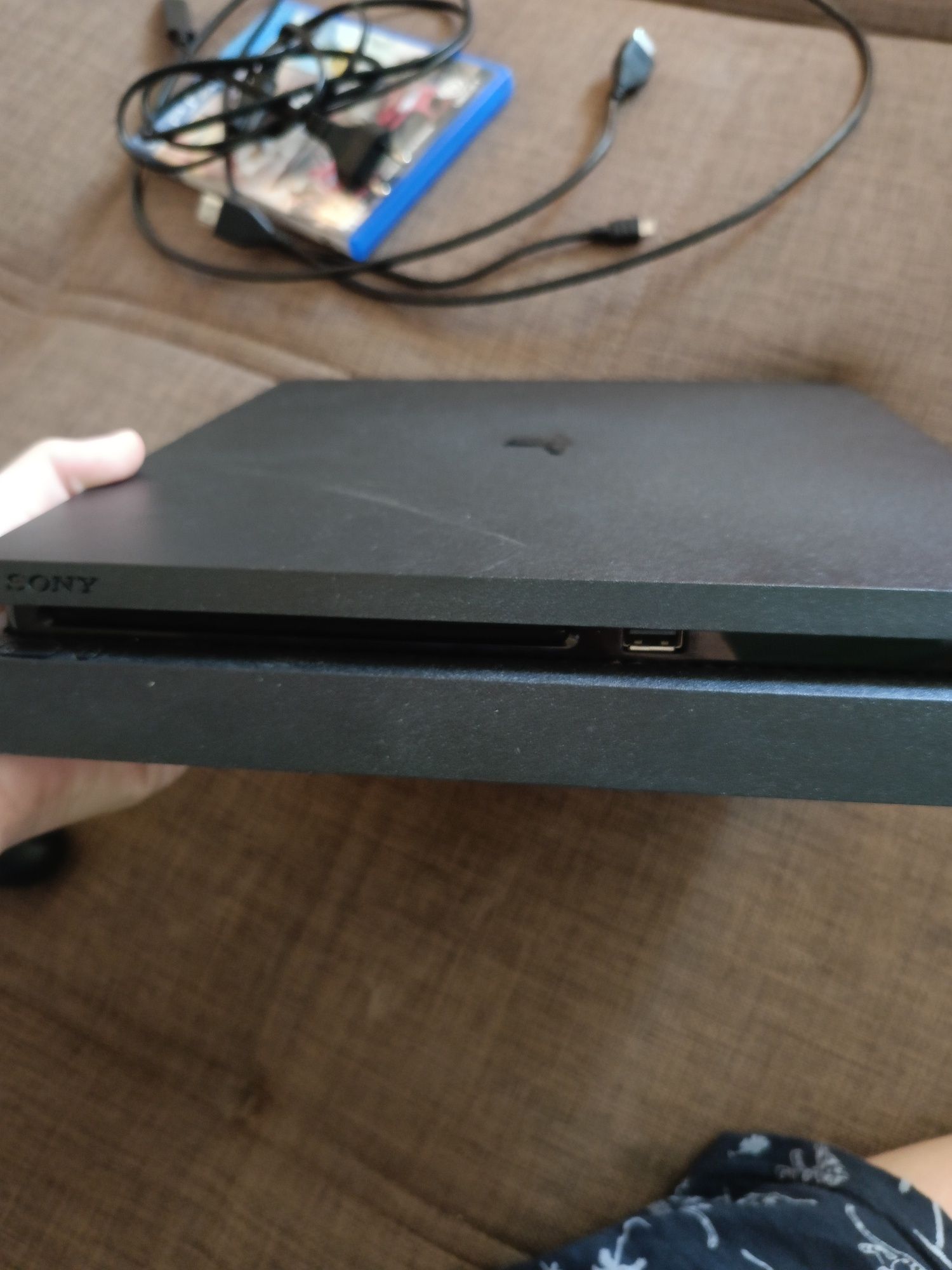 Playstation 4slim