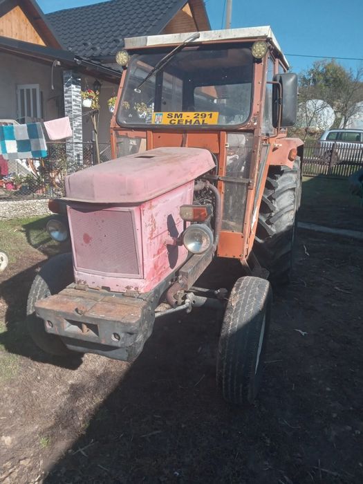 Vând tractor Renault super
