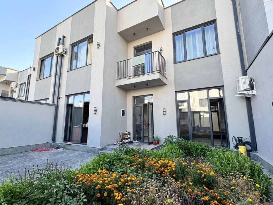 Собственный коттедж в центре города