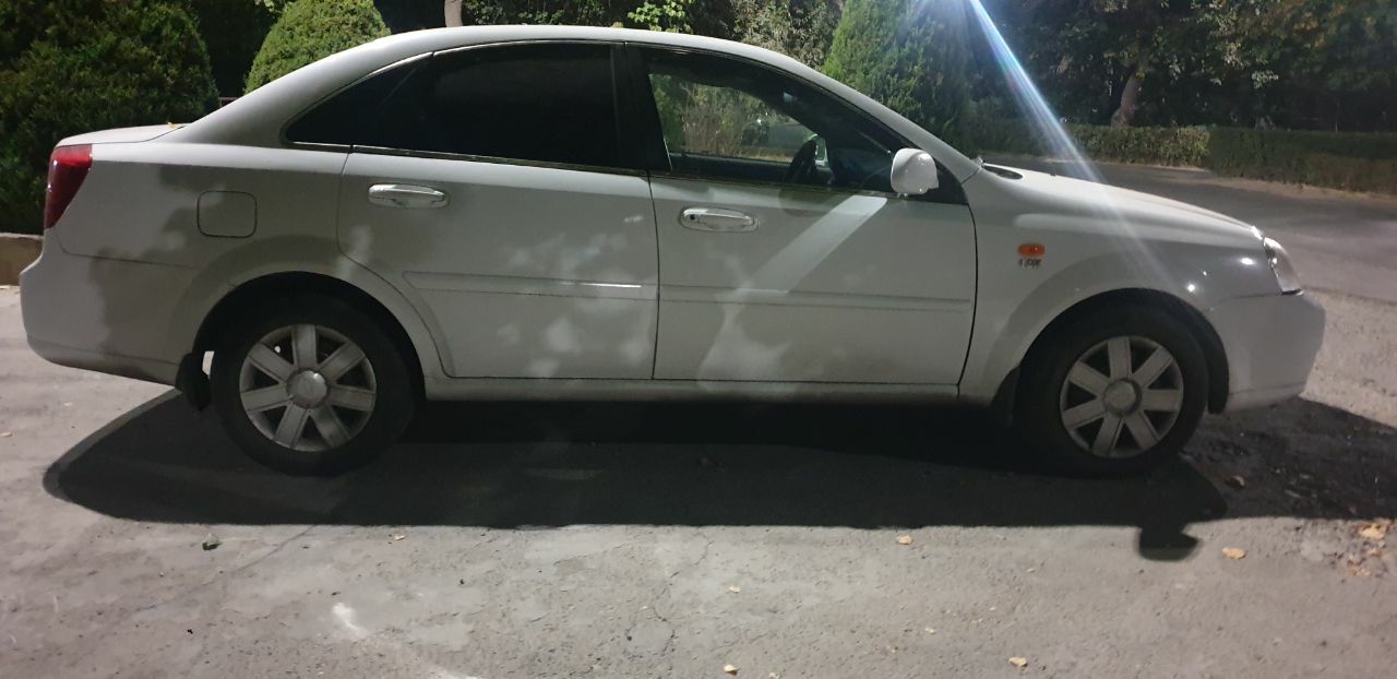 moshina Lacetti 2009 yil xolati alo'