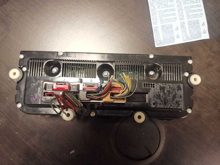 Лайсни дран алуминий пасат б6 passat b6 климатроник пепелник