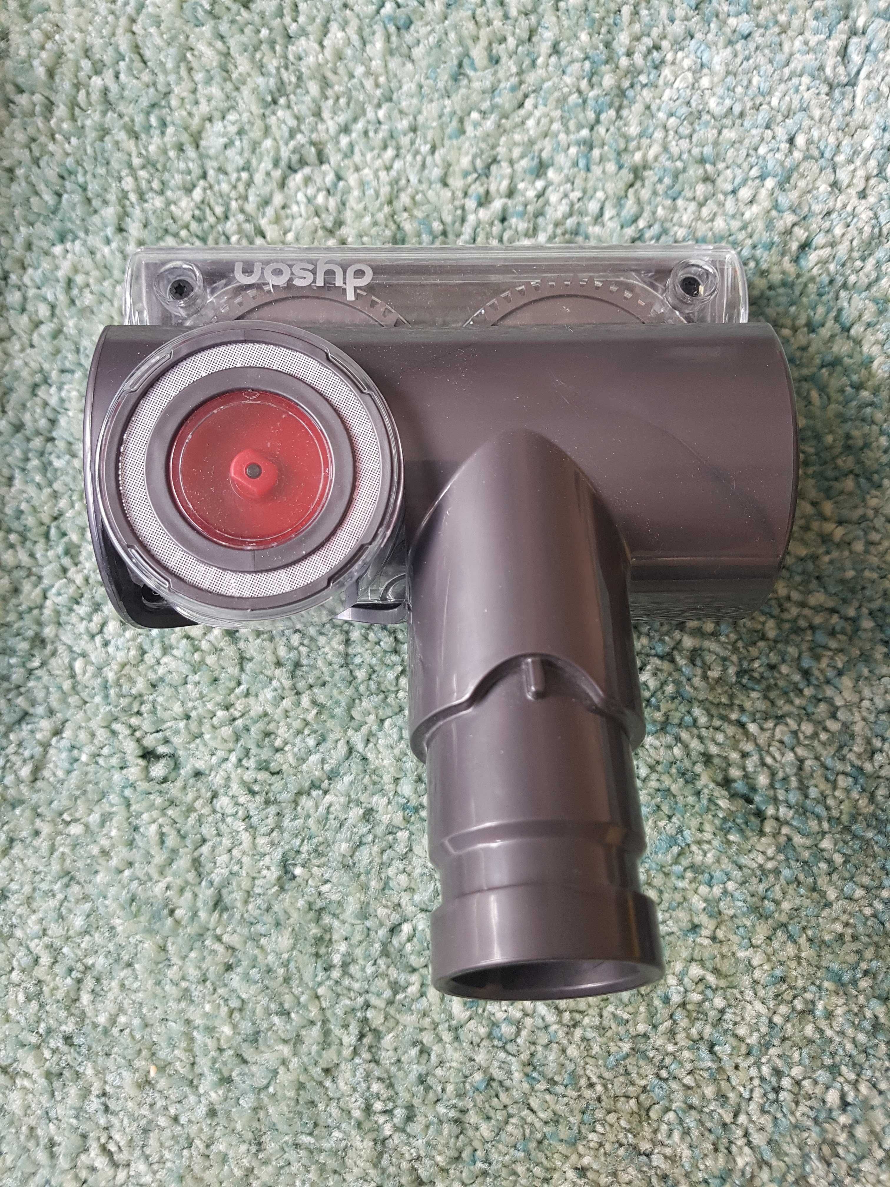 Dyson DC59 безкабелна прахосмукачка с нова батерия и приставки
