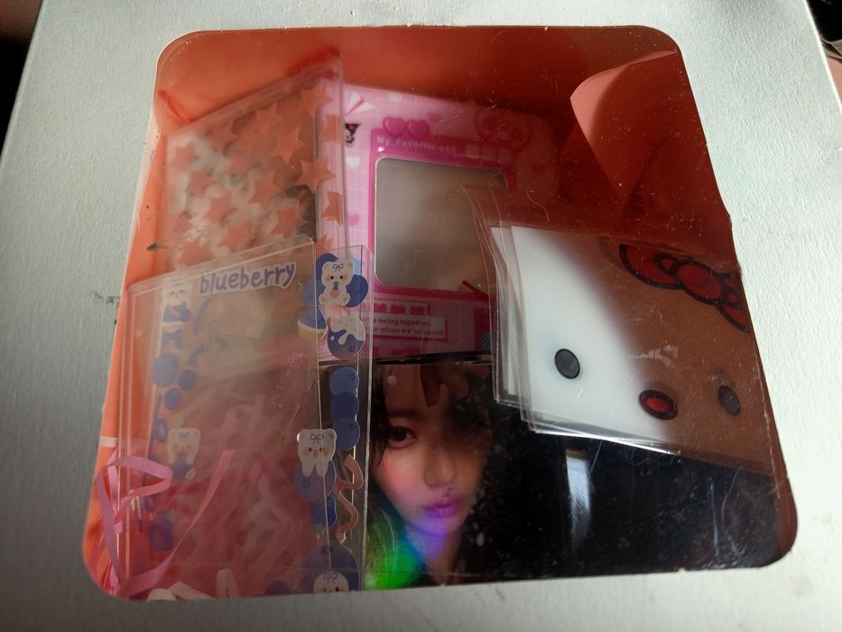 продаю бокс из кпоп товаров