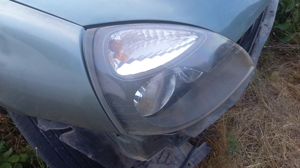 Far Dreapta Renault Clio 2 Symbol